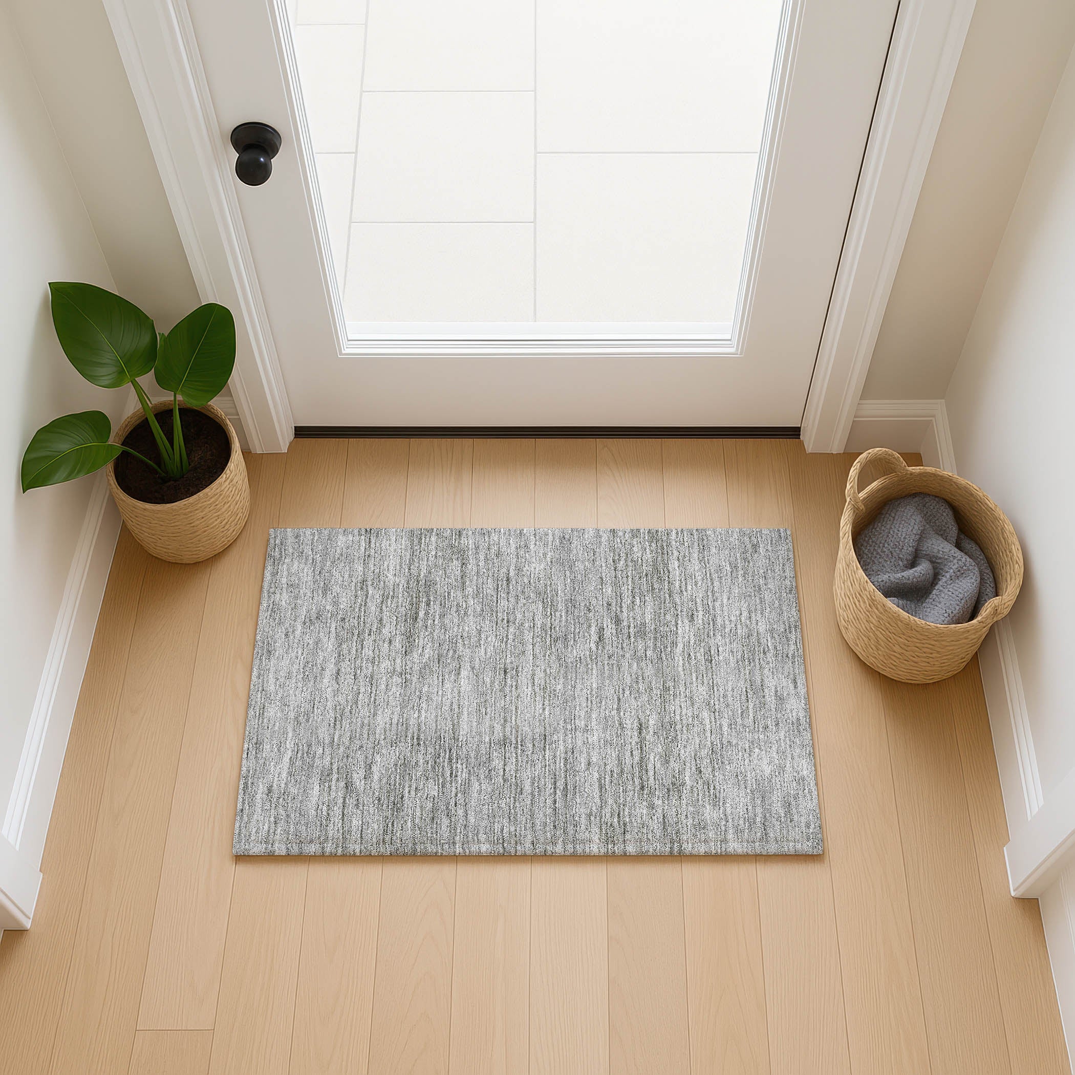 Luxury Washable Indoor/Outdoor Transitional SE1 Silver Gray Rug 1'8" x 2'6" #shape_Rectangle