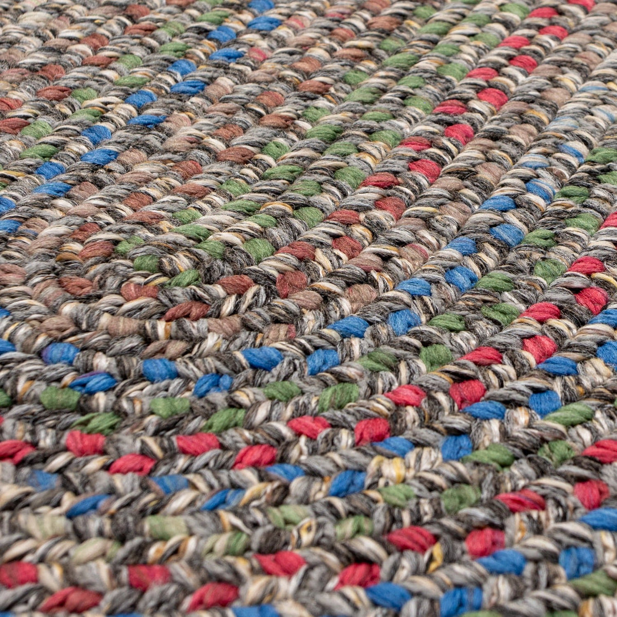 Close-up of the Gray & Brown Portsmouth braid and yarn colors