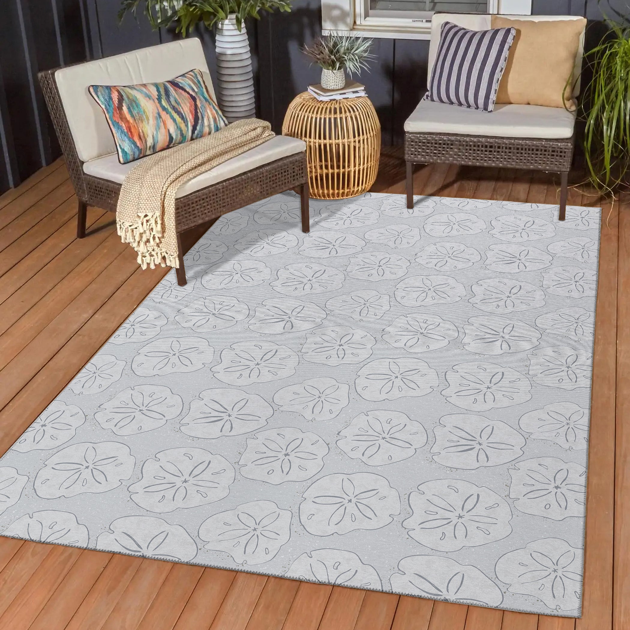 Luxury Machine Washable Indoor/Outdoor Coastal SZ10 Silver Gray Rug 1'8" x 2'6" #shape_Rectangle