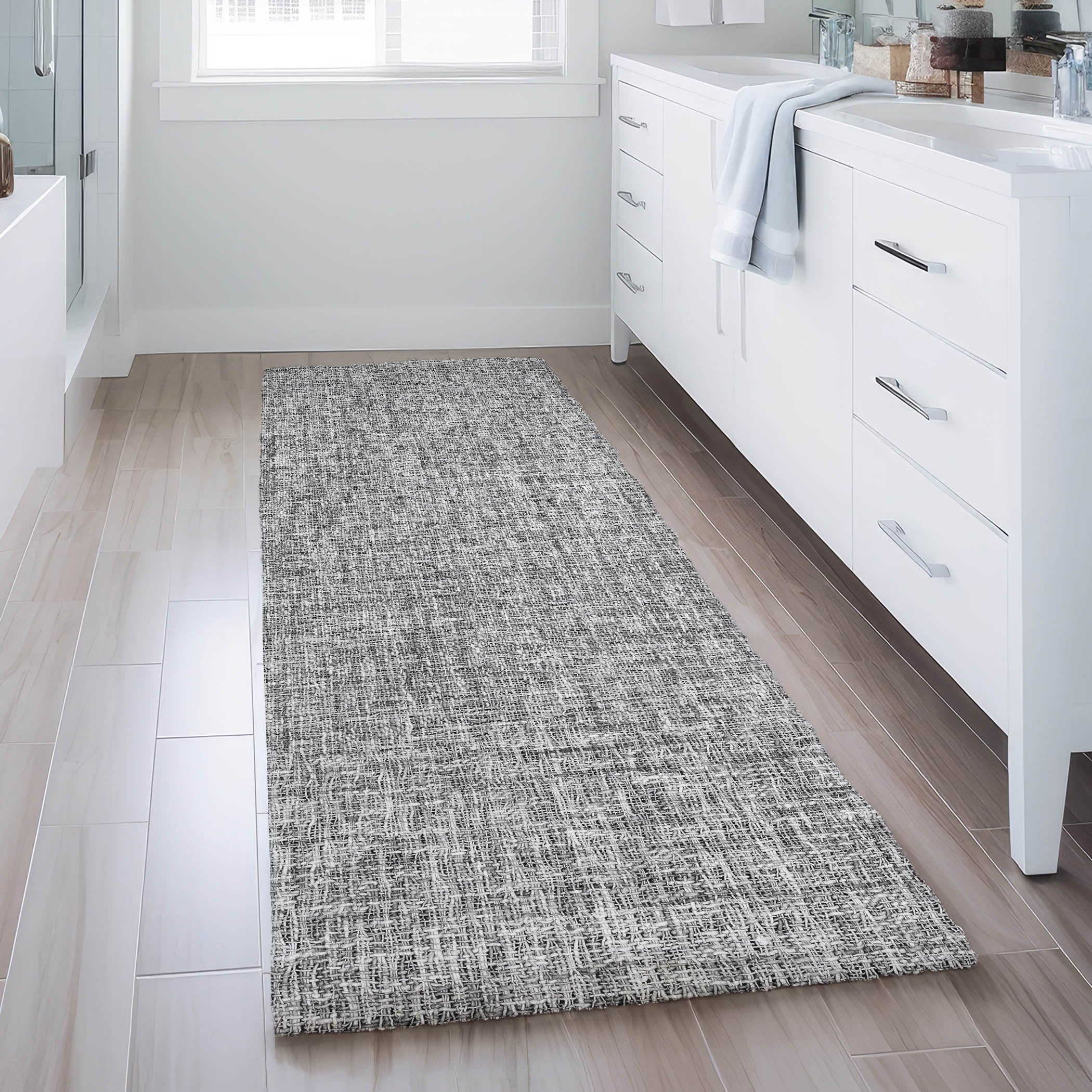 Luxury Washable Transitional VY1 Gray Rug 2'3" x 7'6" #shape_Runner