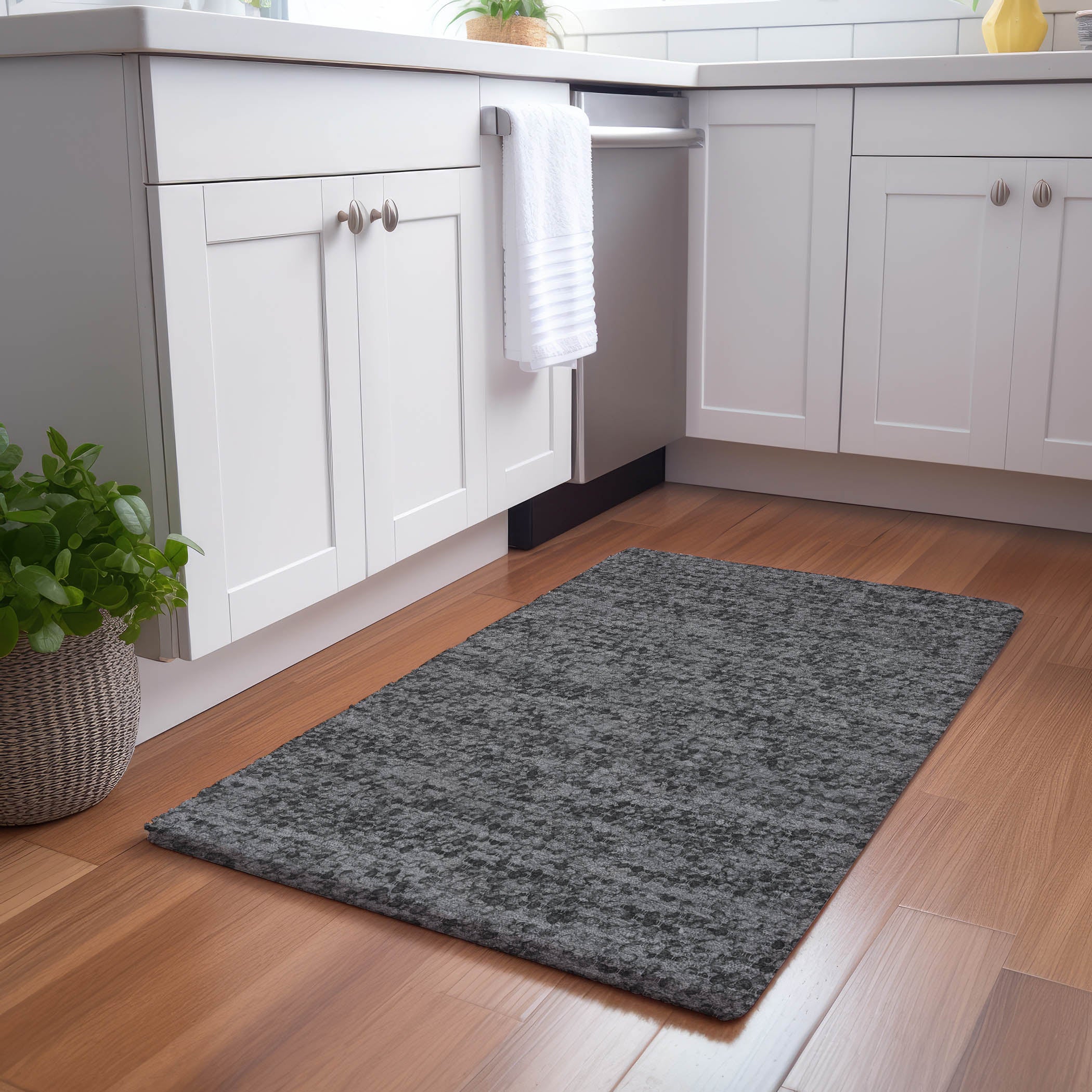 Luxury Washable Transitional VY2 Charcoal Gray Rug 1'8" x 2'6" #shape_Rectangle