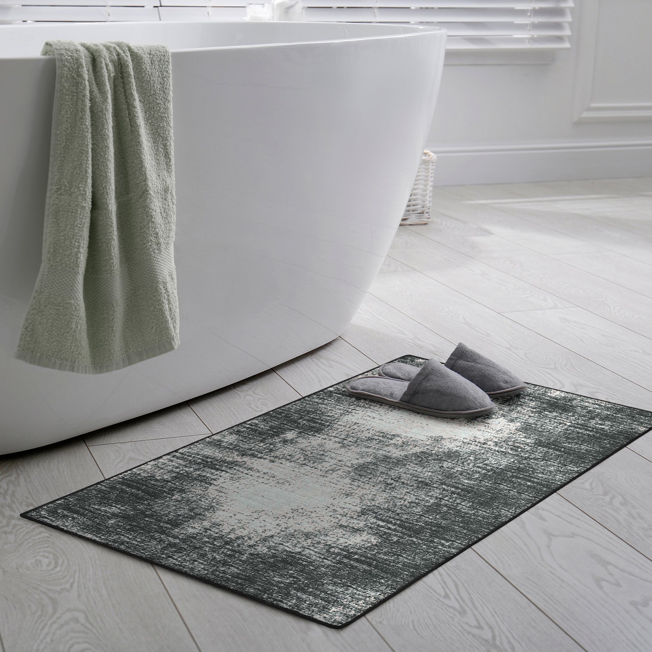 Indoor/Outdoor Transitional WL1 Midnight Black Rug 2' x 3' #shape_Rectangle
