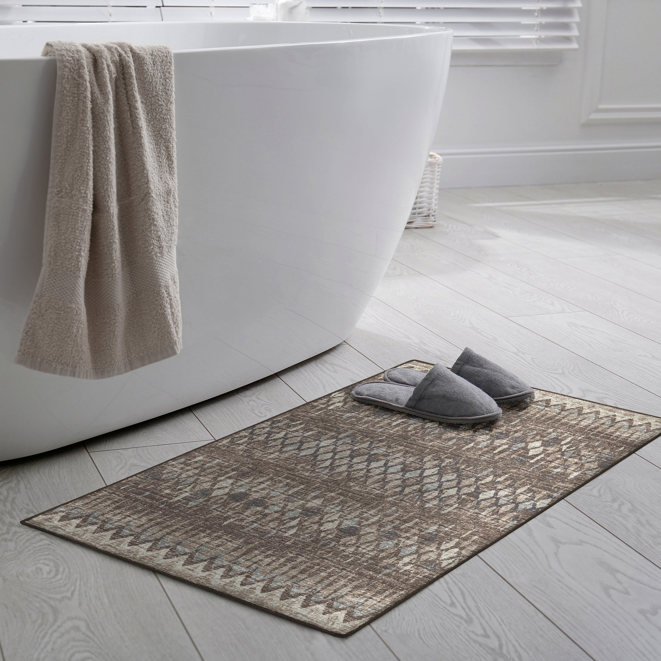 Indoor/Outdoor Transitional WL5 Driftwood Brown Rug 2' x 3' #shape_Rectangle
