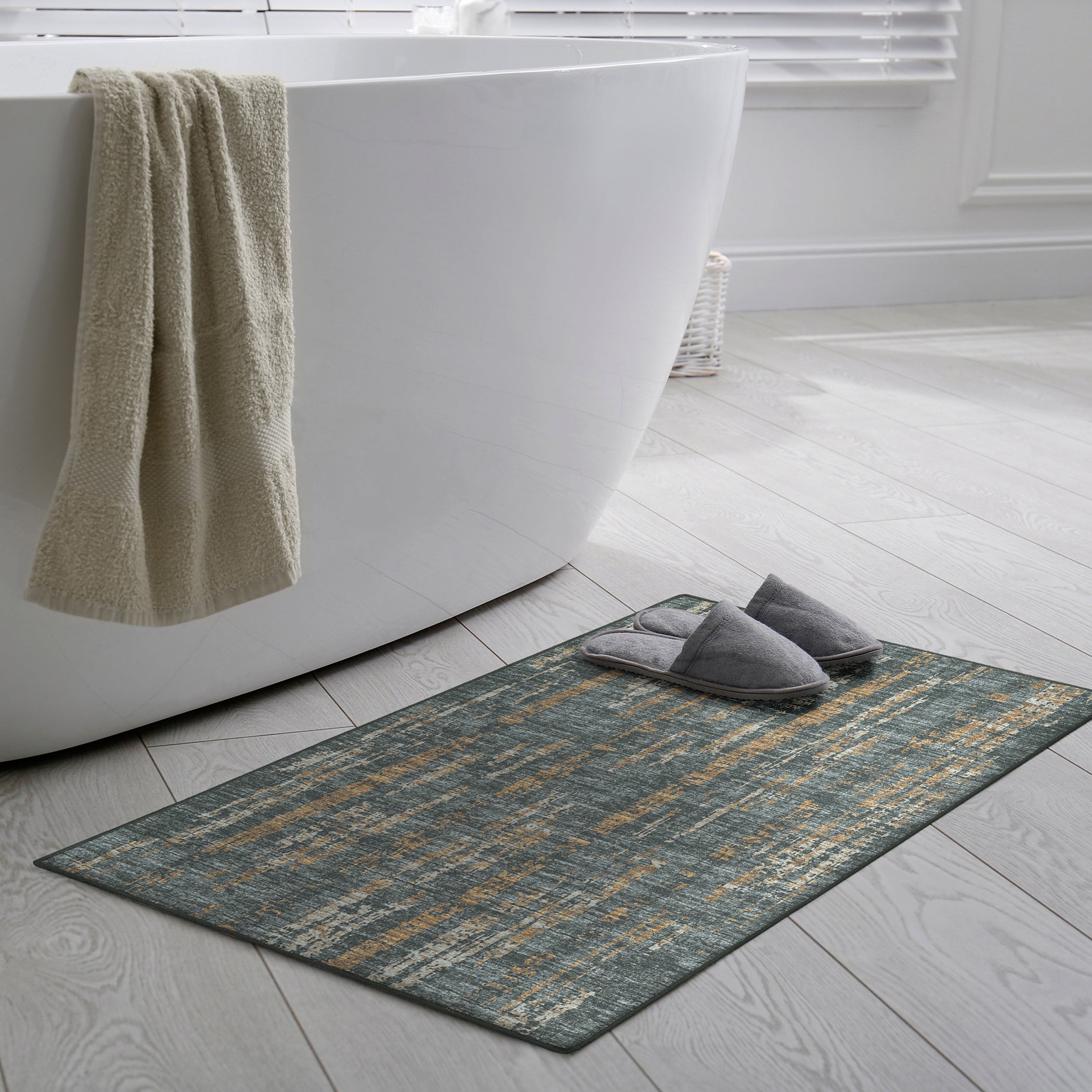Indoor/Outdoor Transitional WL6 Charcoal Gray Rug 2' x 3' #shape_Rectangle
