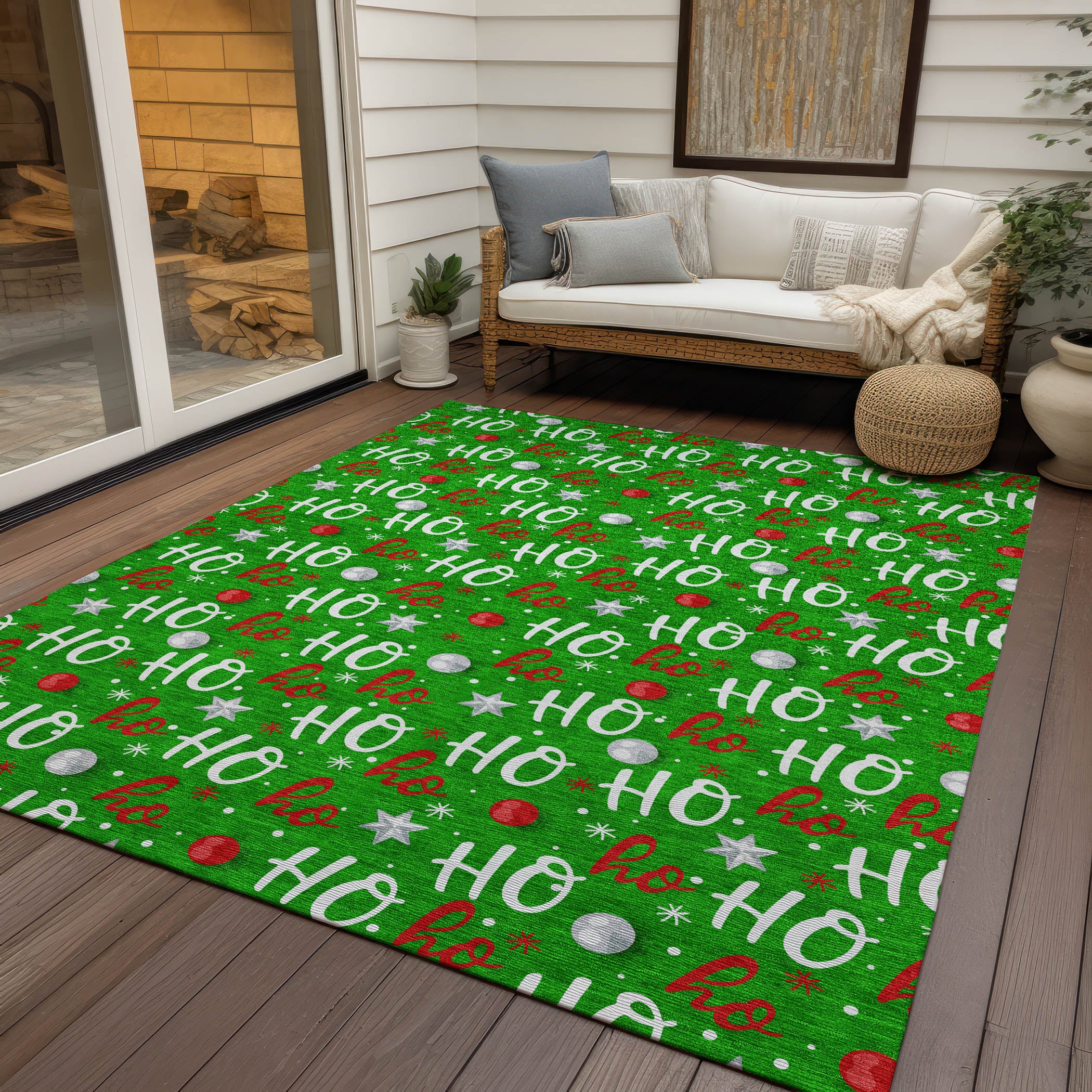 Luxury Machine Washable Indoor/Outdoor Holiday WN18 Green Rug 2'6" x 3'10" #shape_Rectangle