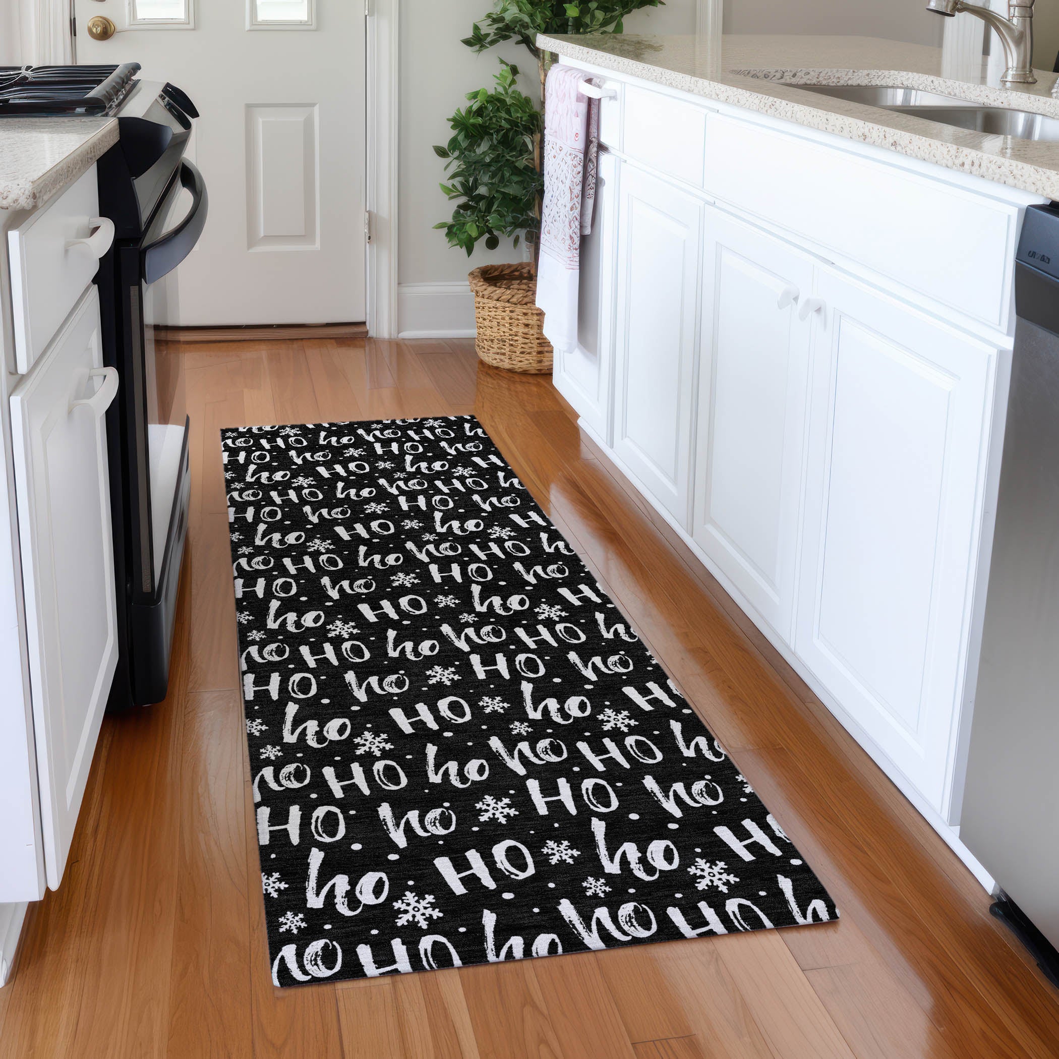 Luxury Machine Washable Indoor/Outdoor Holiday WN22 Black Rug 2'3" x 7'6" #shape_Runner