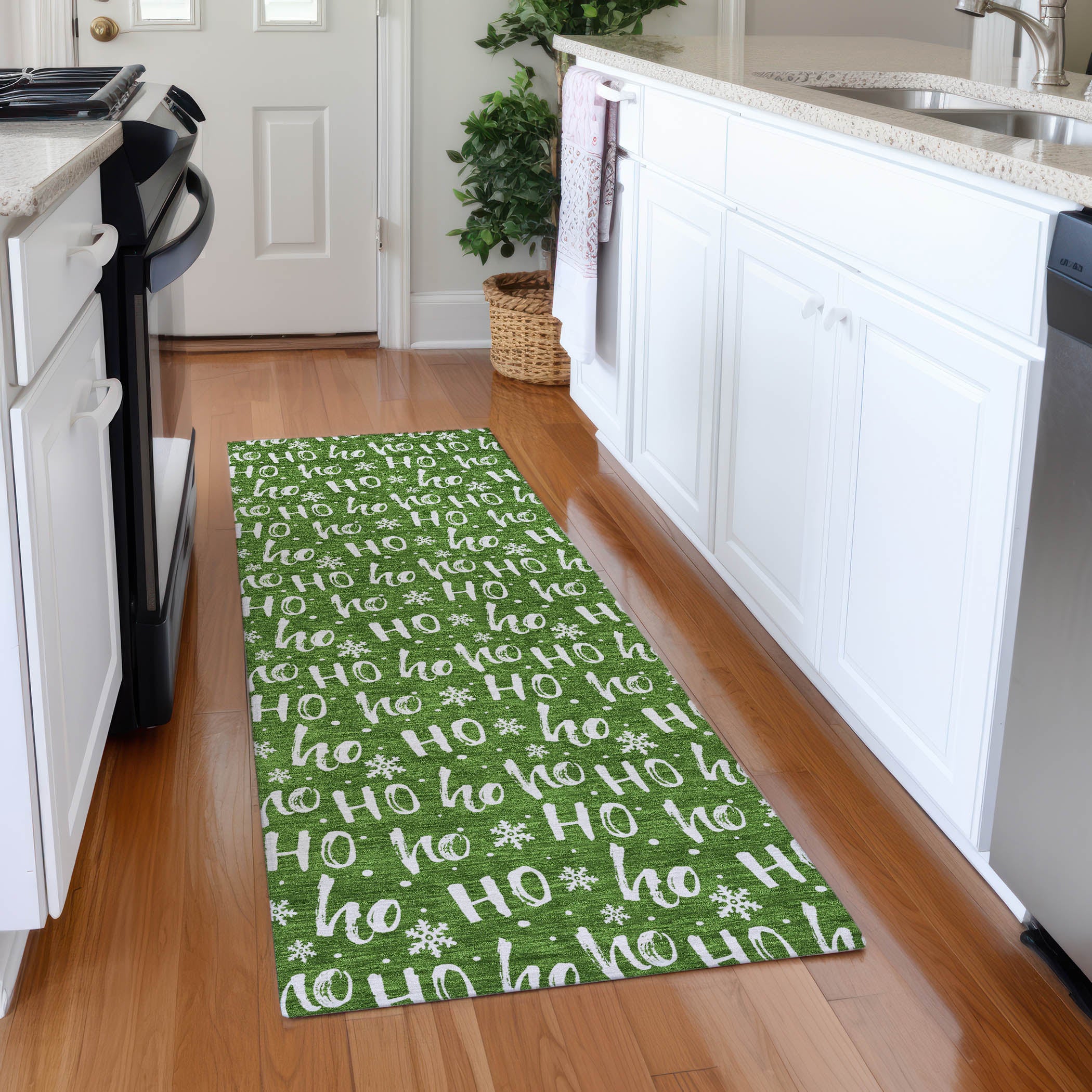 Luxury Machine Washable Indoor/Outdoor Holiday WN22 Green Rug 2'3" x 7'6" #shape_Runner