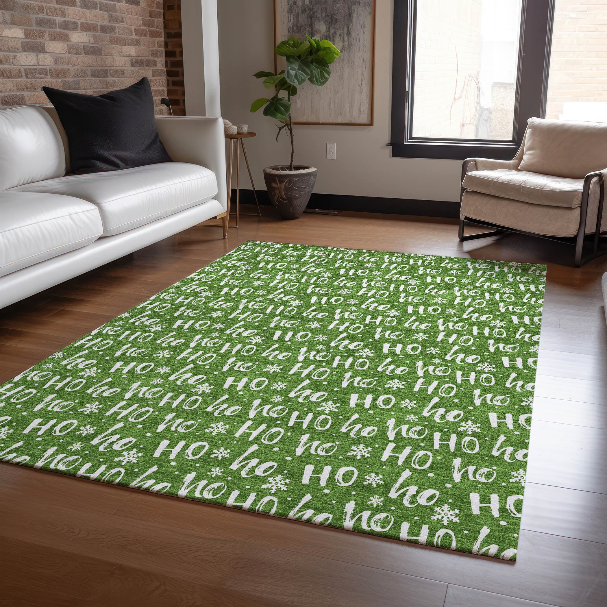 Luxury Machine Washable Indoor/Outdoor Holiday WN22 Green Rug 2'6" x 3'10" #shape_Rectangle