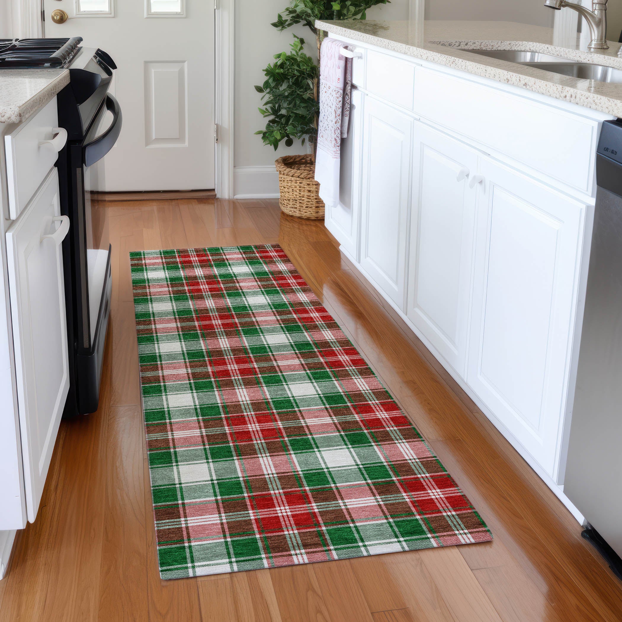 Luxury Machine Washable Indoor/Outdoor Holiday WN25 Emerald Green Rug 2'3" x 7'6" #shape_Runner