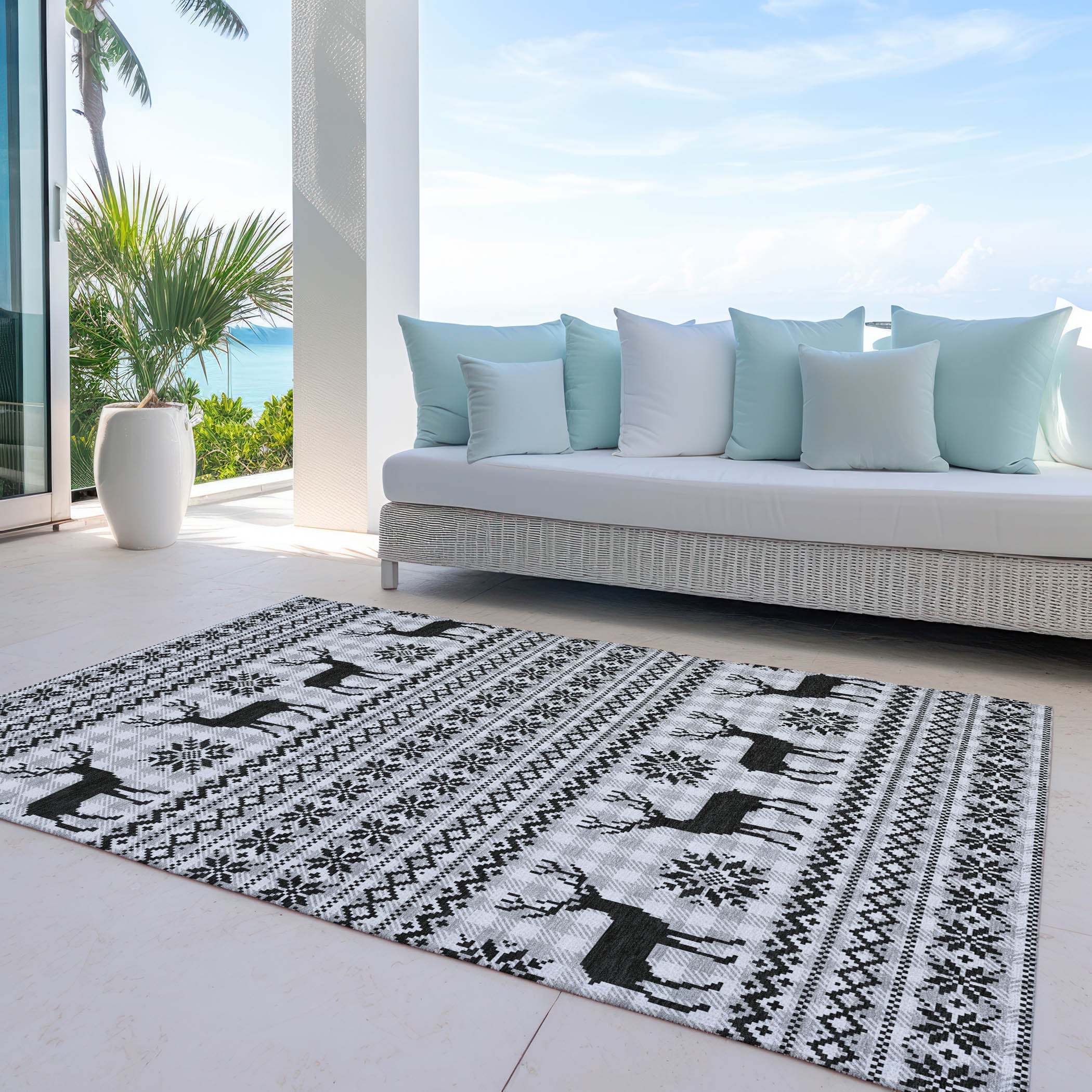 Luxury Machine Washable Indoor/Outdoor Holiday WN28 Silver Gray Rug 2'6" x 3'10" #shape_Rectangle