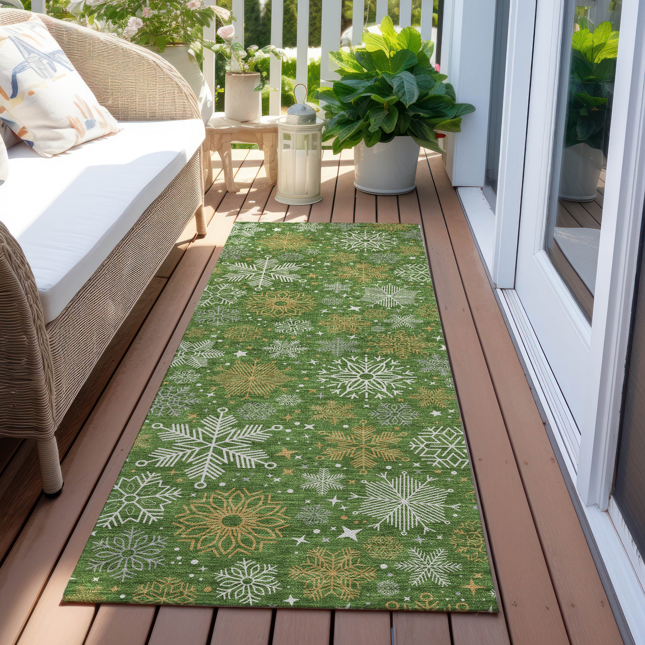Luxury Machine Washable Indoor/Outdoor Holiday WN31 Green Rug 2'3" x 7'6" #shape_Runner
