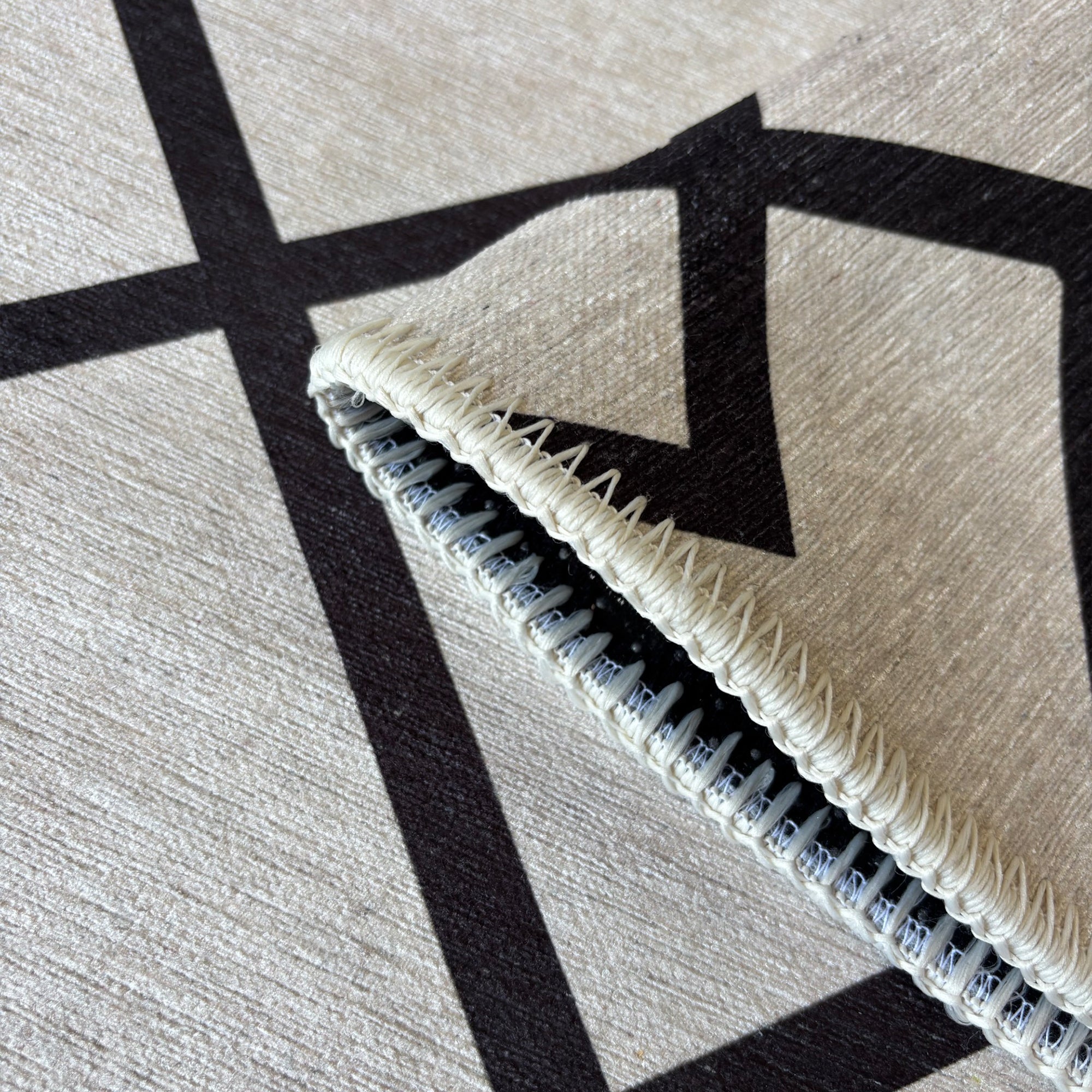 Rennes Machine Washable Area Rug