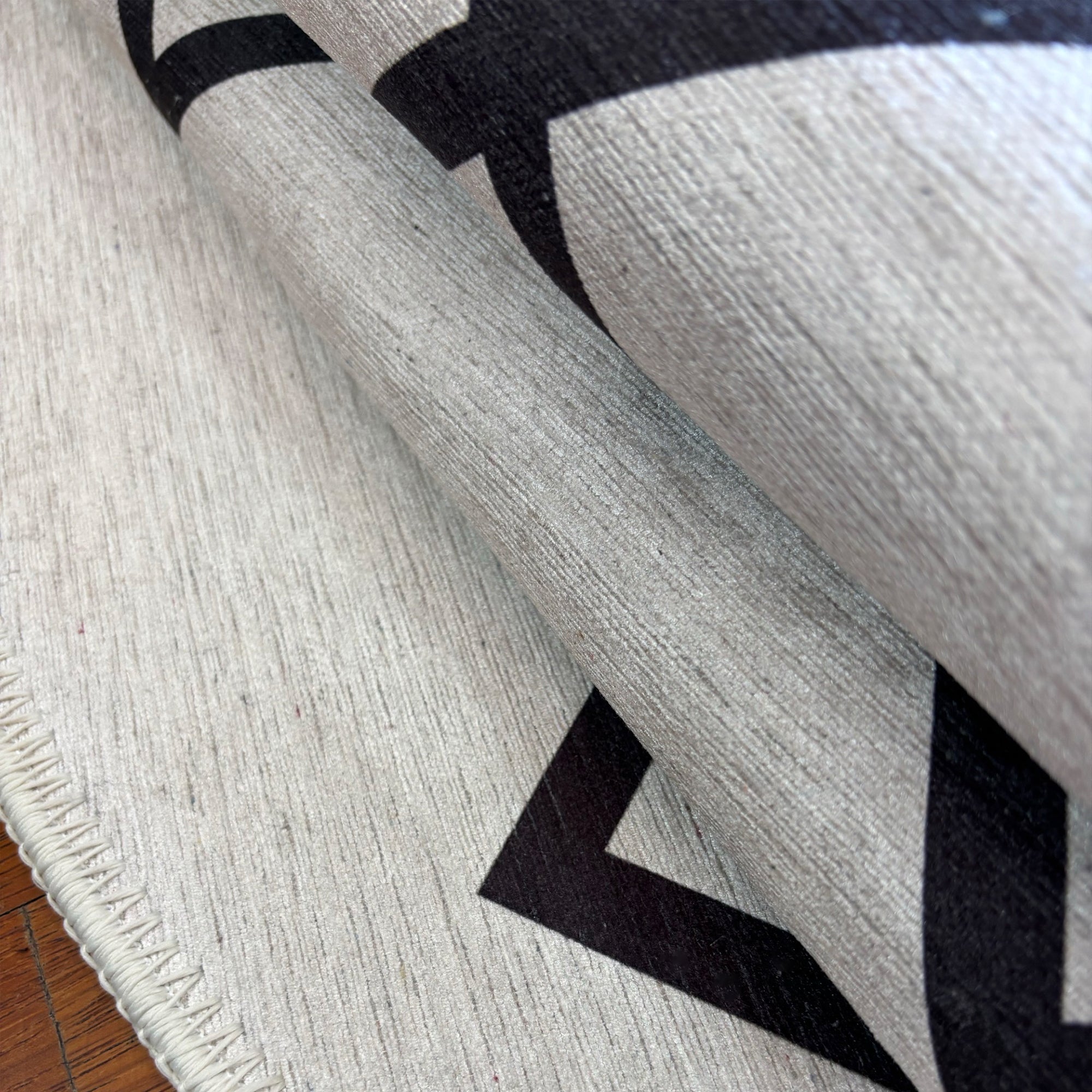 Rennes Machine Washable Area Rug