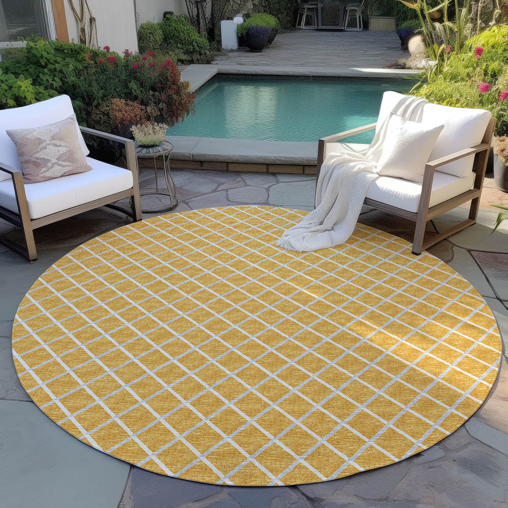 Luxury Machine Washable Indoor/Outdoor Transitional YO1 Gold Rug 4' x 4' #shape_Round