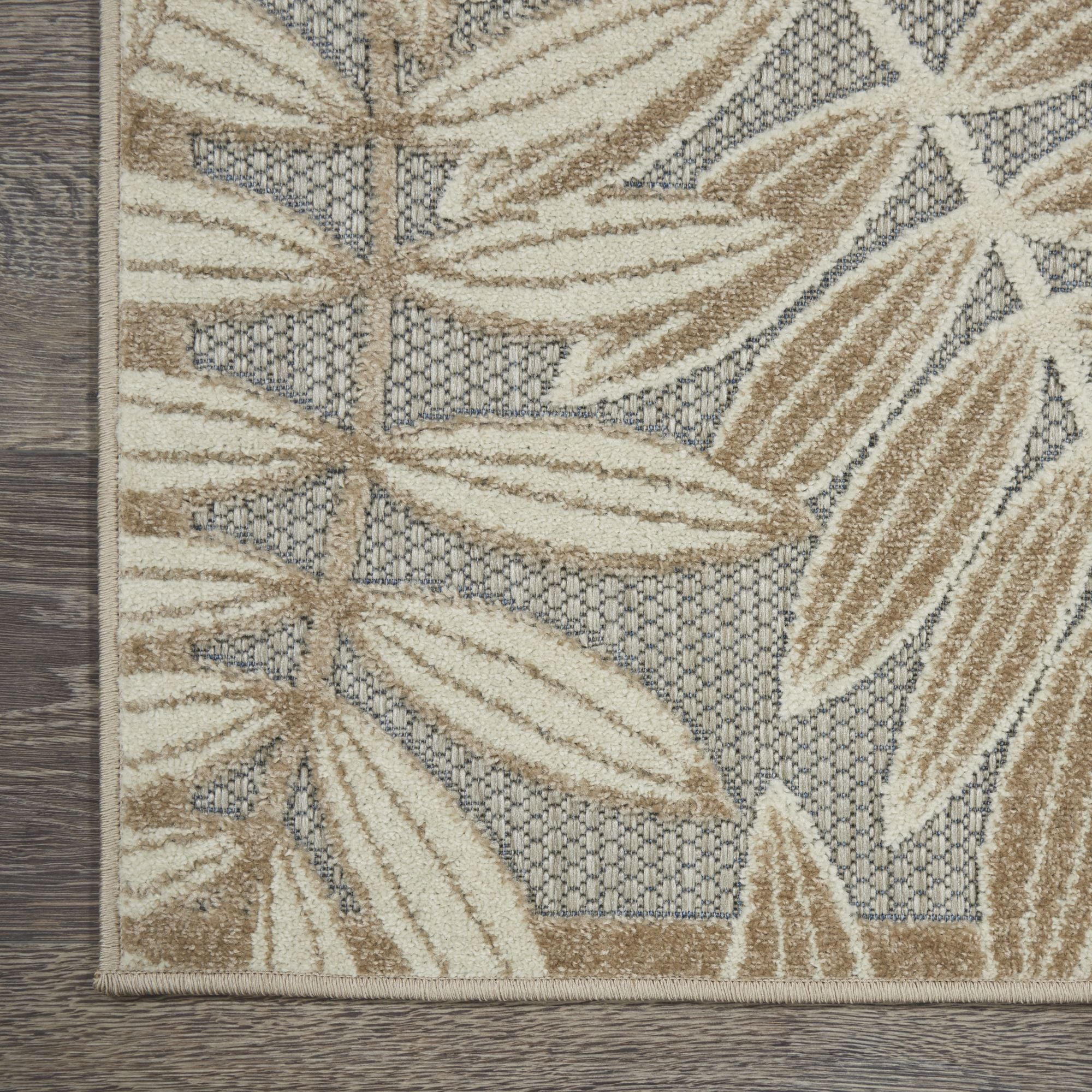 Natural Tropical Leaf Indoor/Outdoor Patio Rug