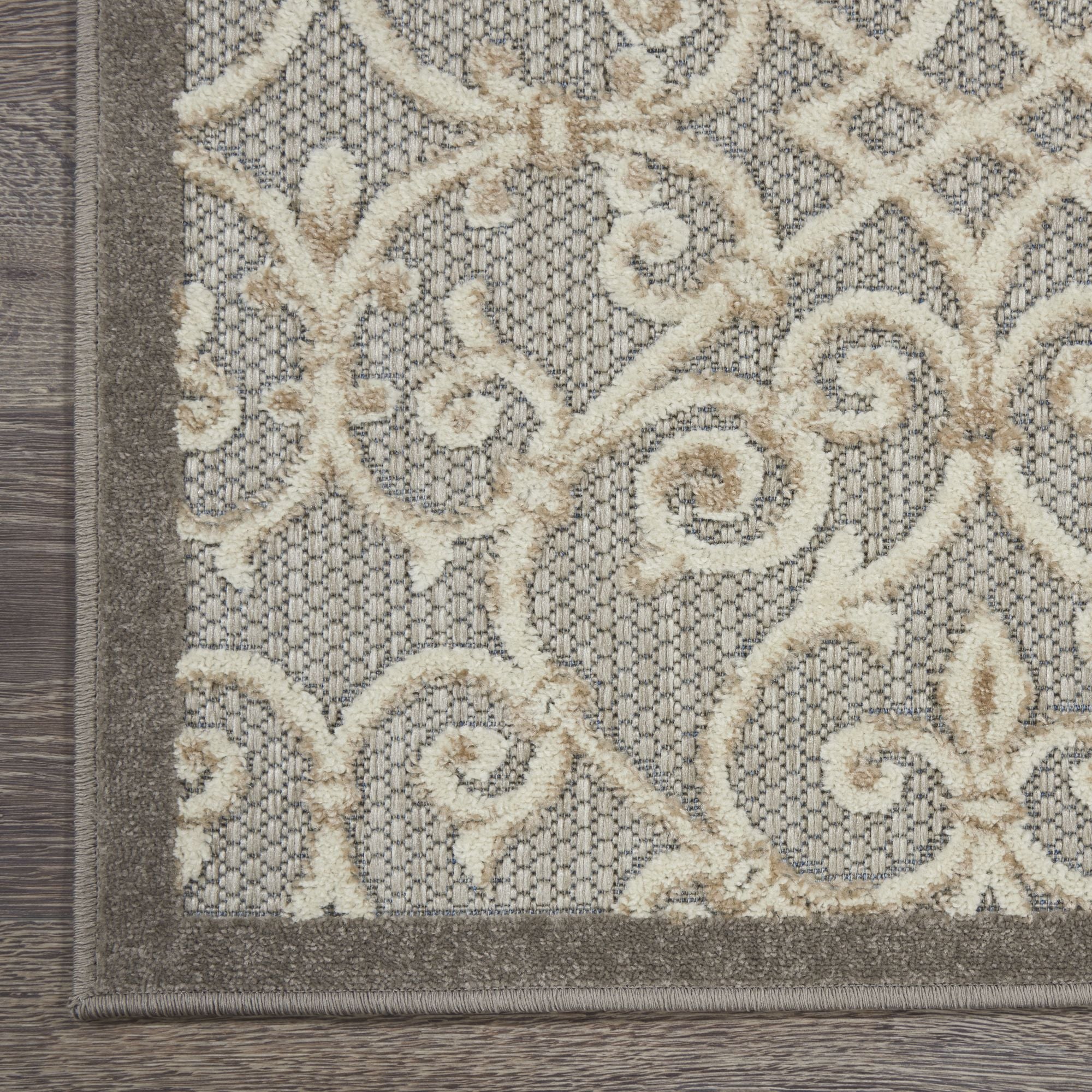 Natural Contemporary Floral Indoor-Outdoor Patio Rug