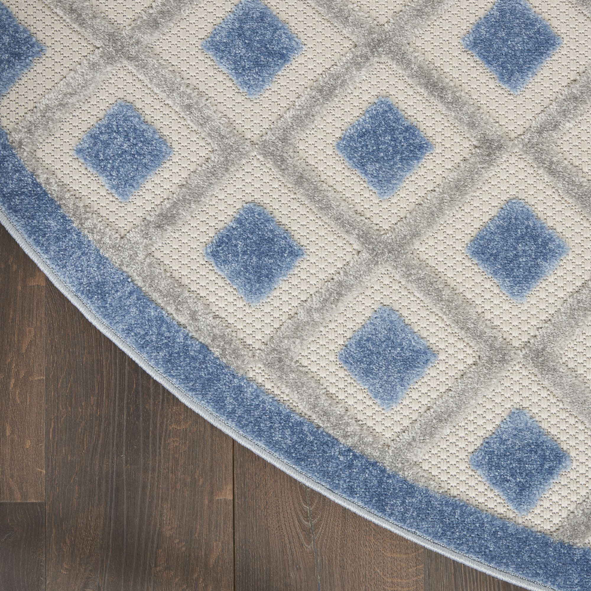 Blue Grey Modern Indoor/Outdoor Concentric Diamond Rug