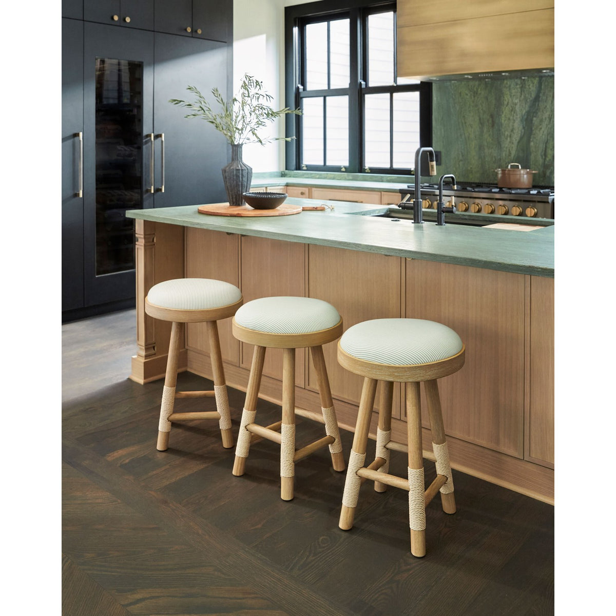 Esmarca Counter Stool - styleshot 201