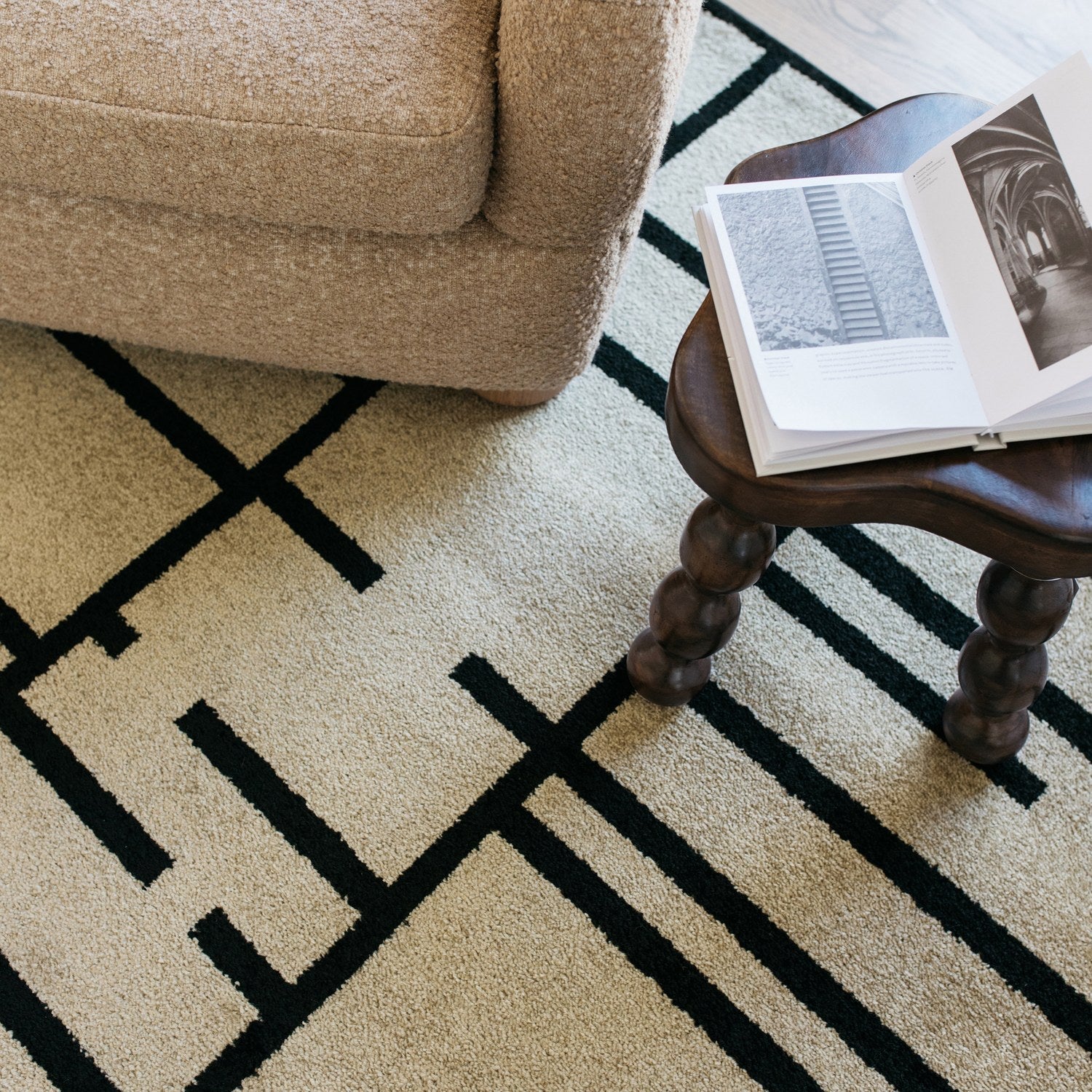 Quinn Grid Lines Beige Black Textured Frieze Rug - Quinn QUI03