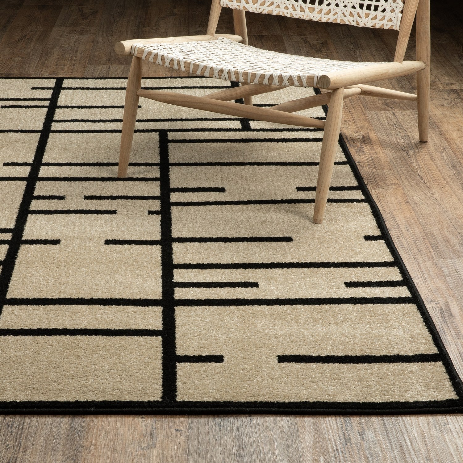Quinn Grid Lines Beige Black Textured Frieze Rug - Quinn QUI03