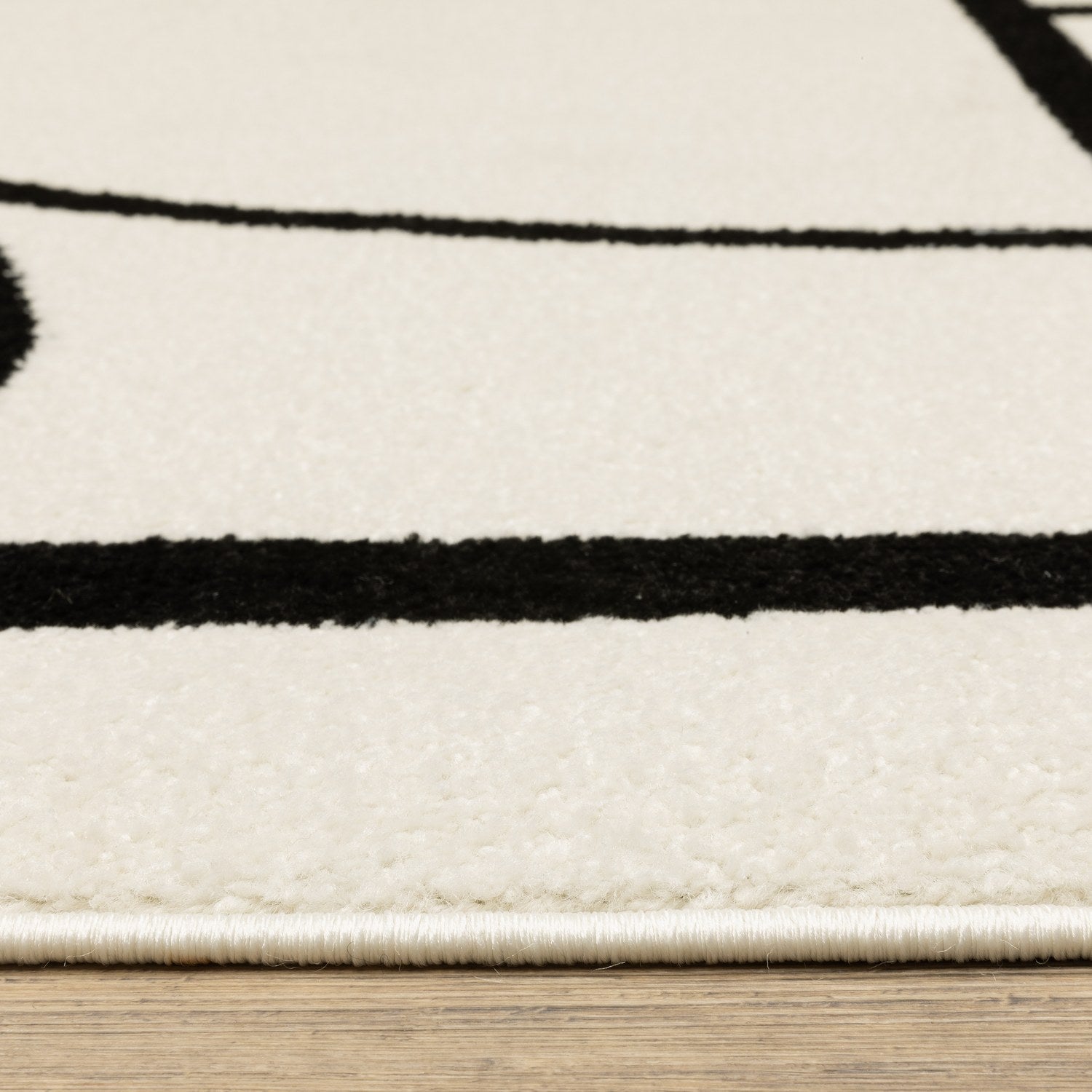 Quinn Arc Lines Ivory Black Textured Frieze Rug - Quinn QUI06