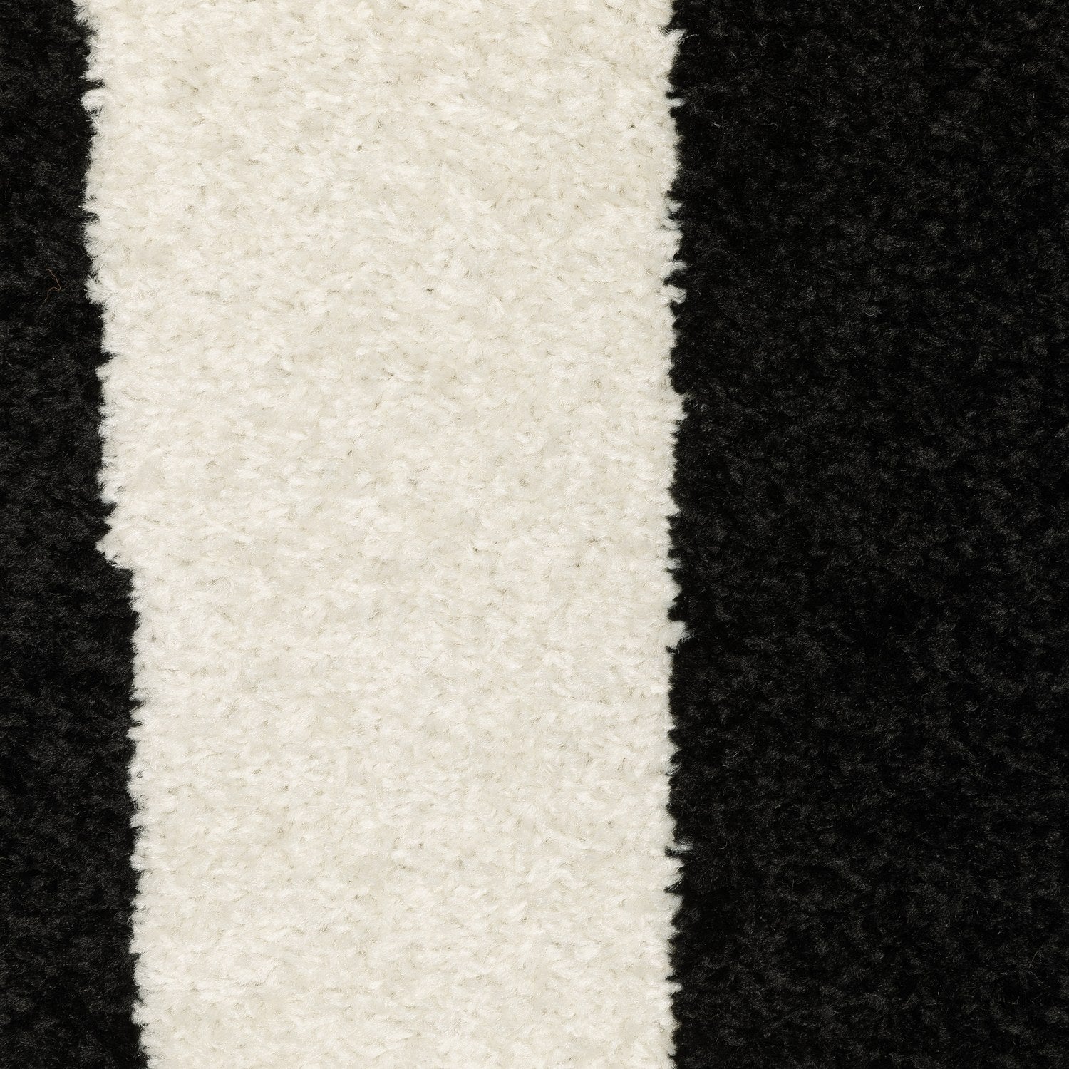 Quinn Maze Black Ivory Textured Frieze Rug - Quinn QUI08