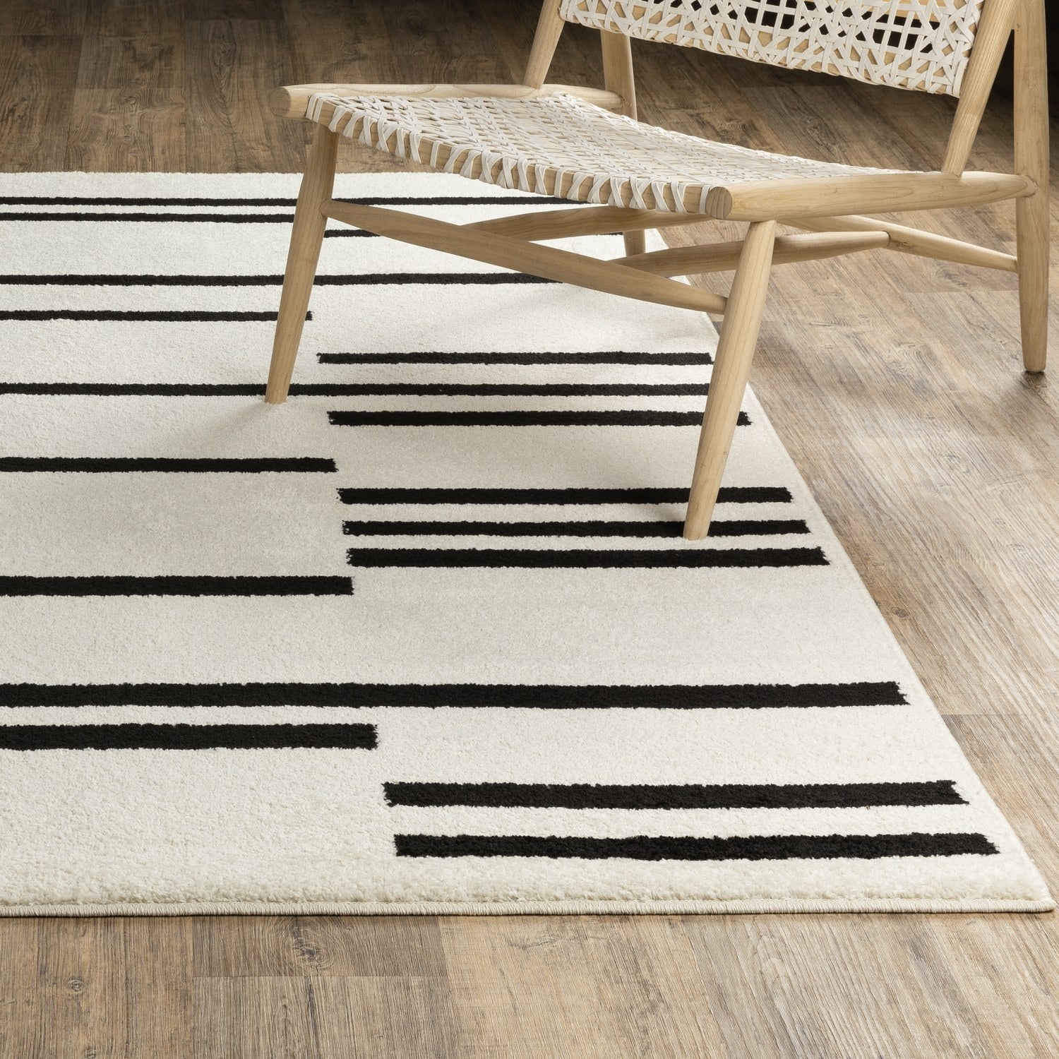 Quinn Broken Stripe Beige Black Textured Frieze Rug - Quinn QUI10