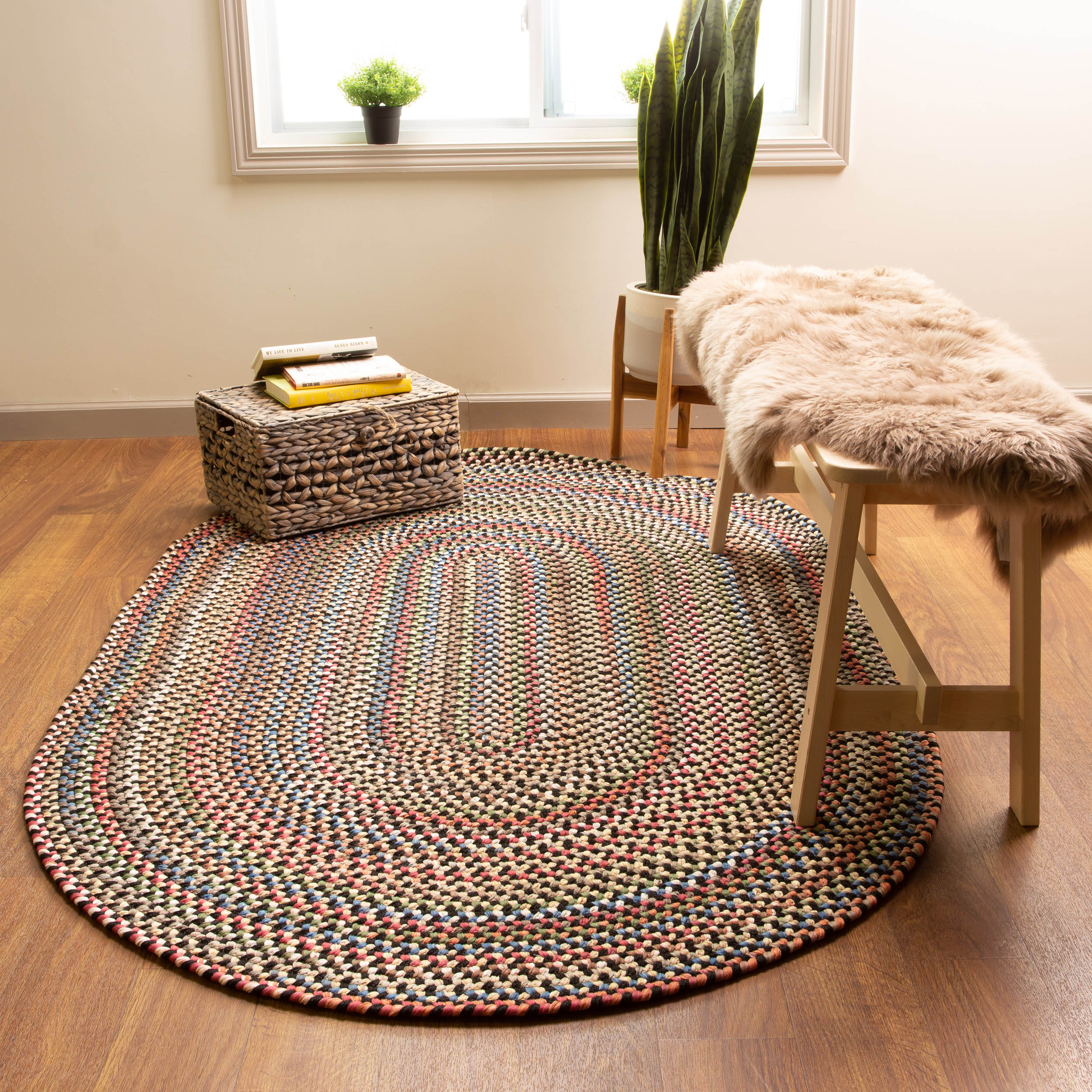 Roxbury Colorful Indoor / Outdoor Braided Rug #color_charcoal