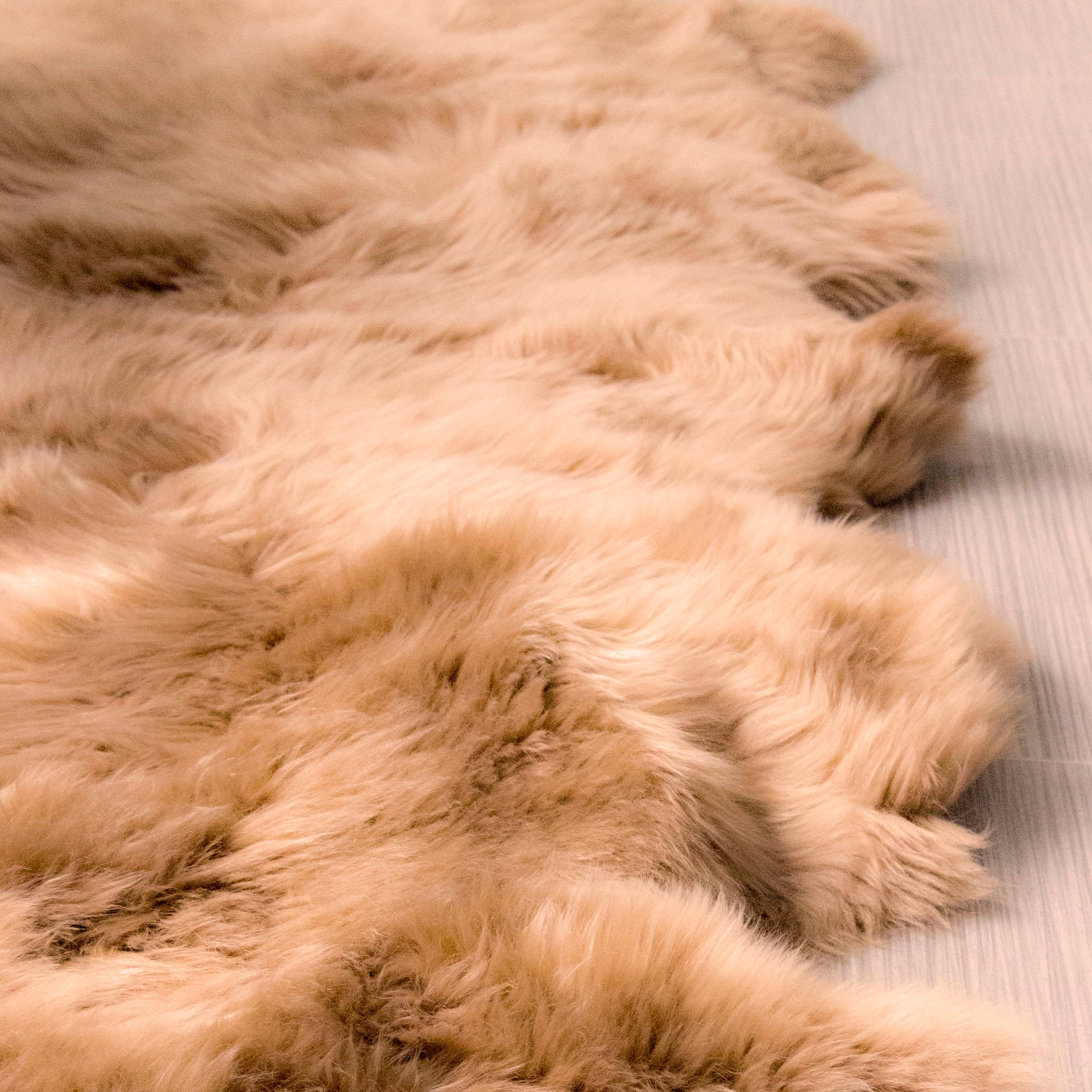 Natural Sheepskin Rug Shearling Fur Pelt #color_honey