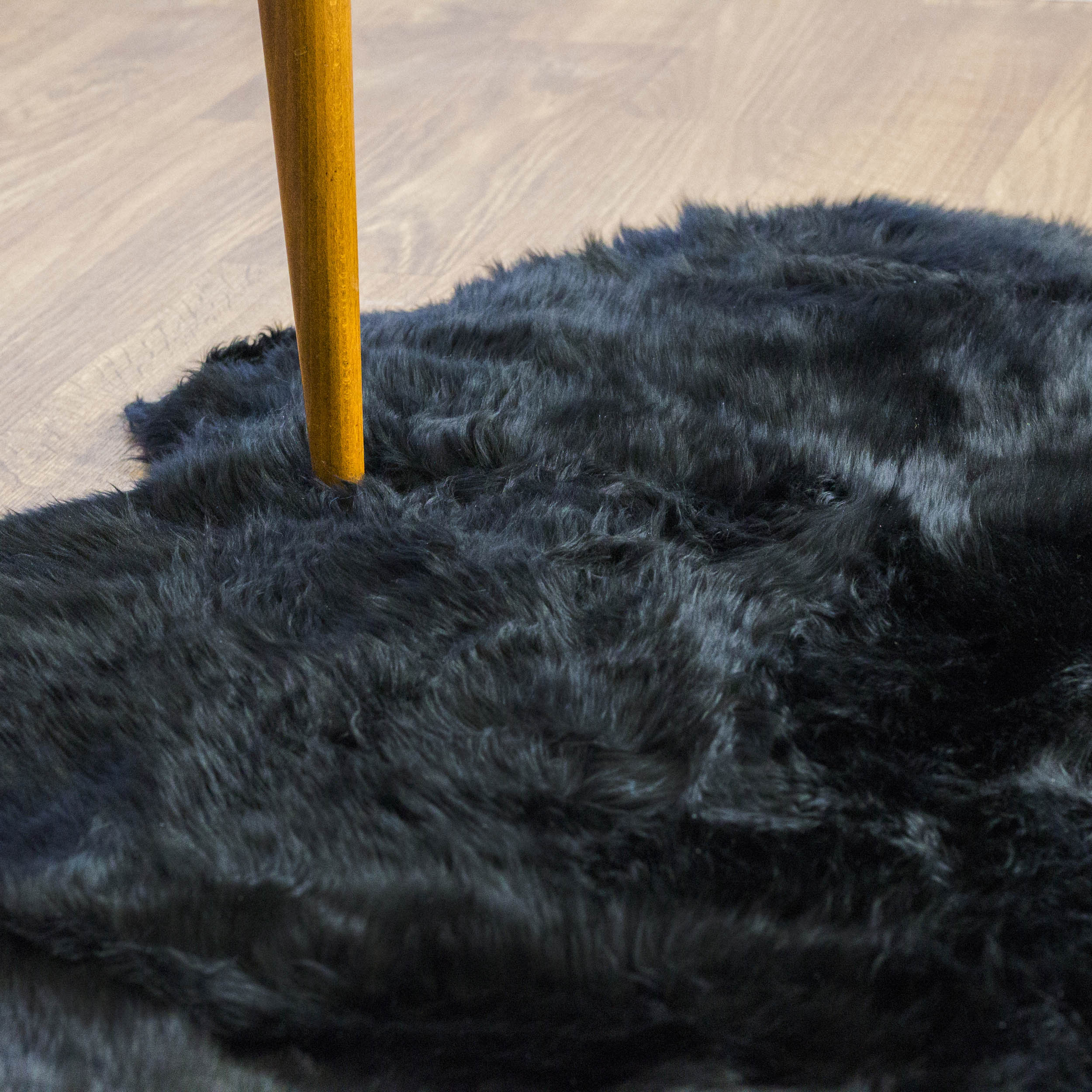 Natural Sheepskin Rug Shearling Fur Pelt #color_black