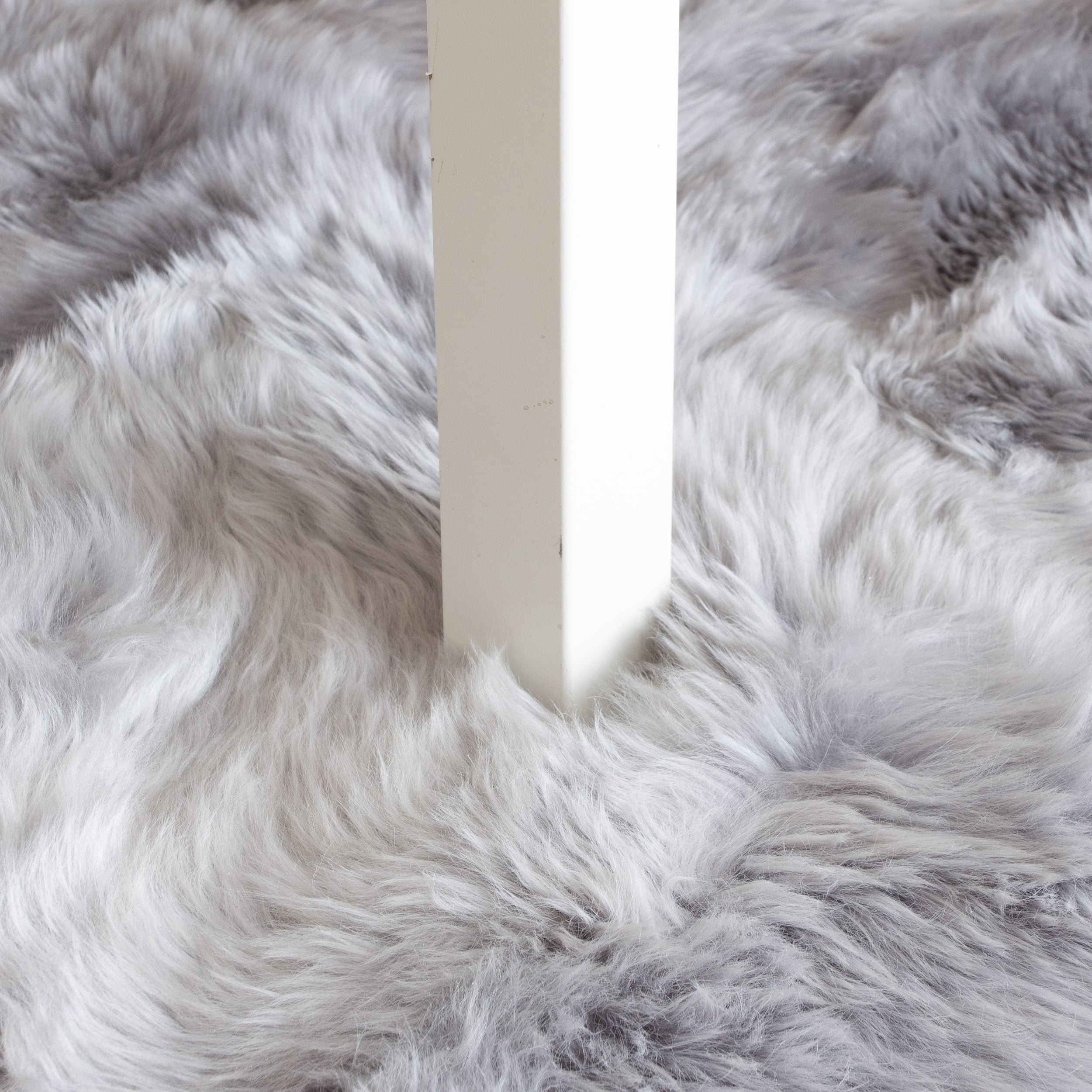 Natural Sheepskin Rug Shearling Fur Pelt #color_silver