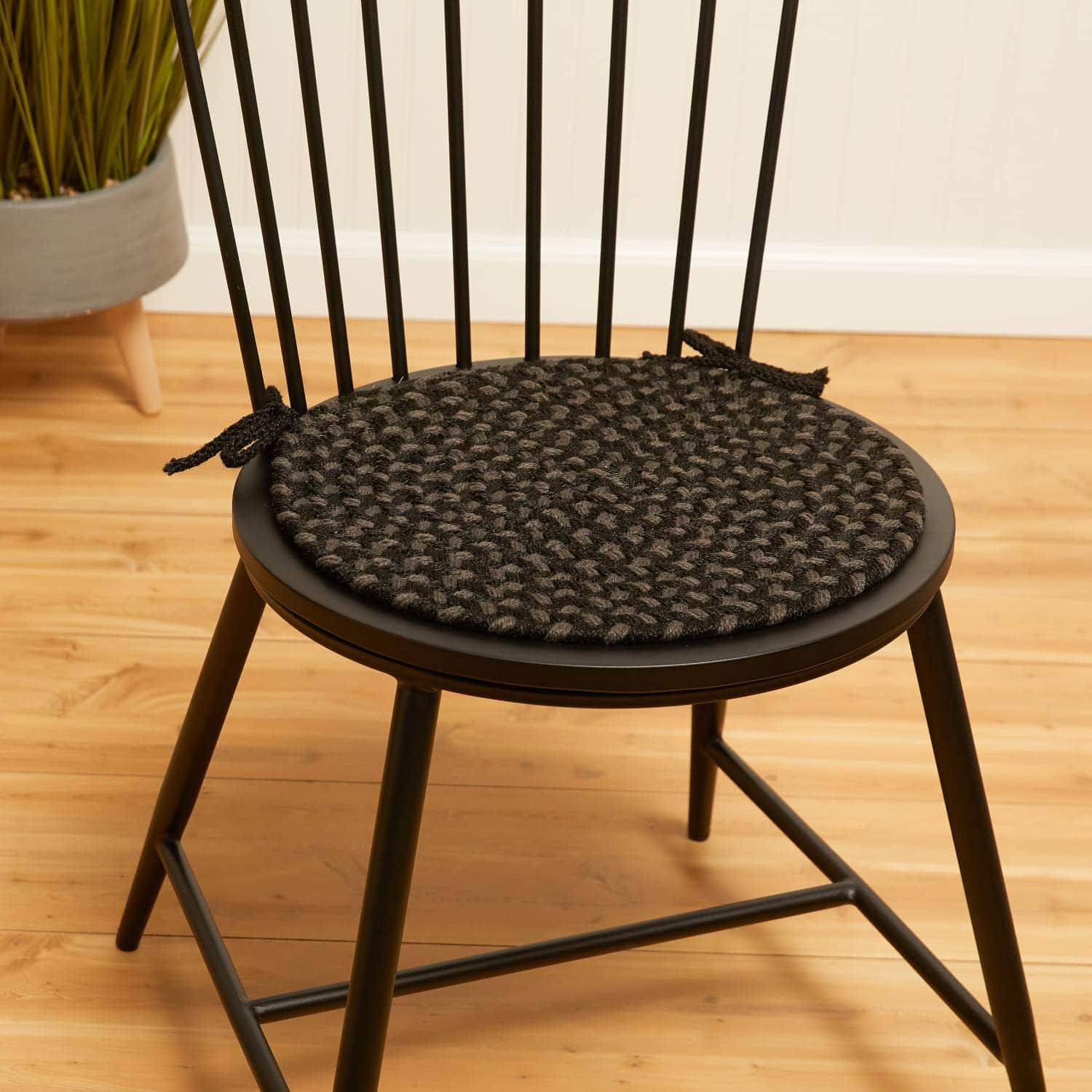 Pinecrest Braided Chair Pads #color_black