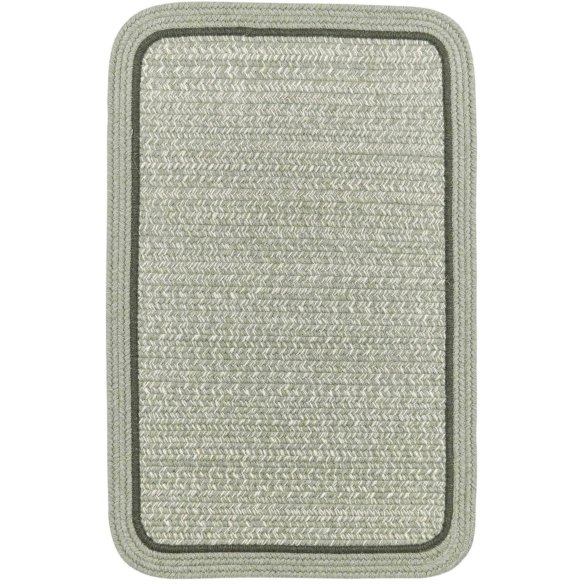 Woolmade Rounded Rectangle Braided Rug #color_mistletoe