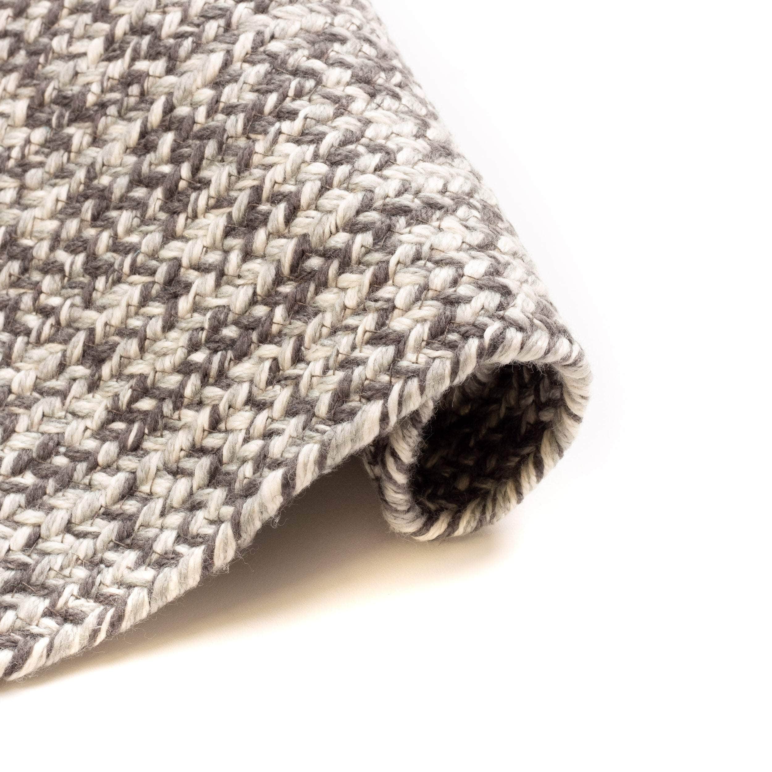 Cantebury Farmhouse Braided Area Rug in Gray #color_gray