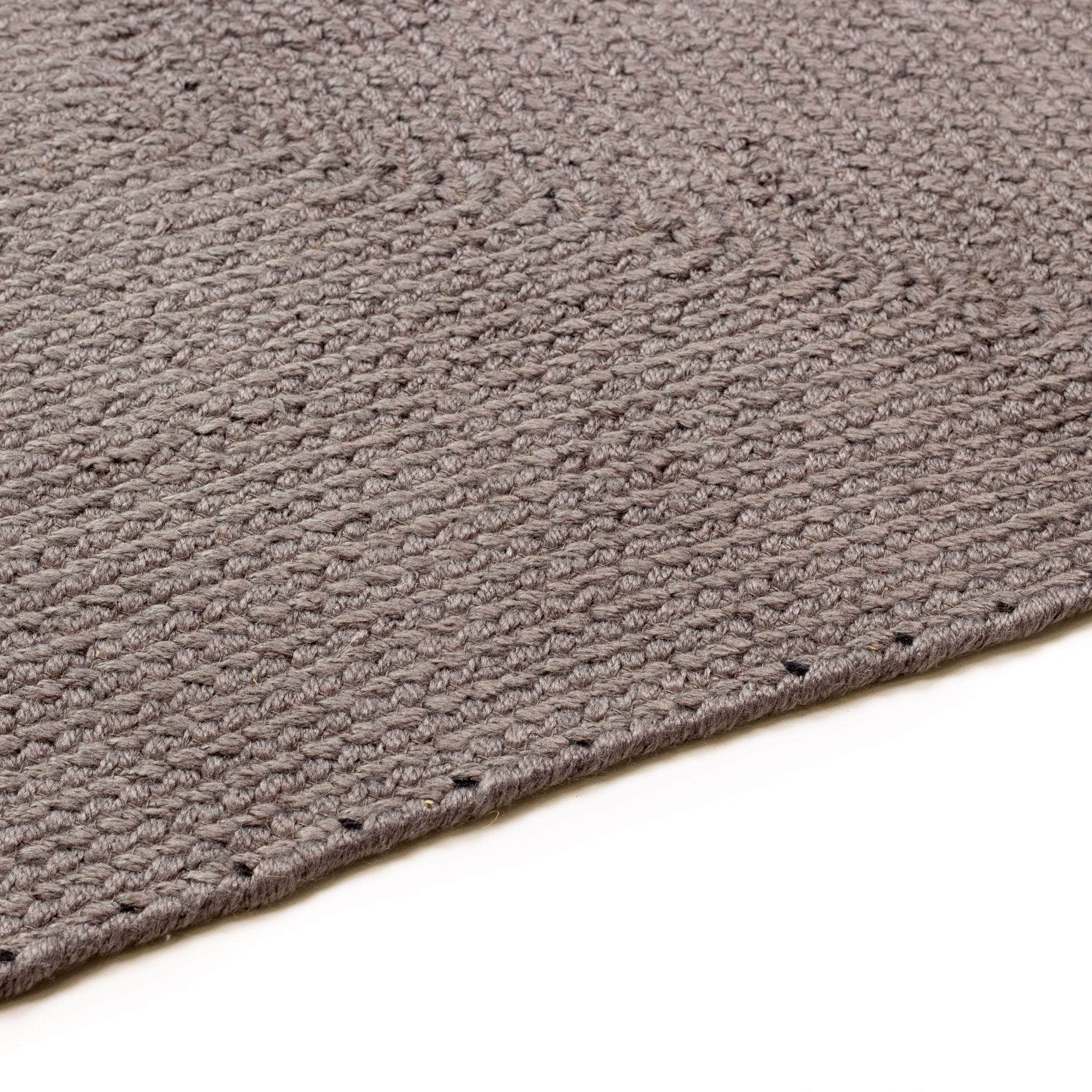 Lichfield Indoor / Outdoor Braided Rug #color_charcoal