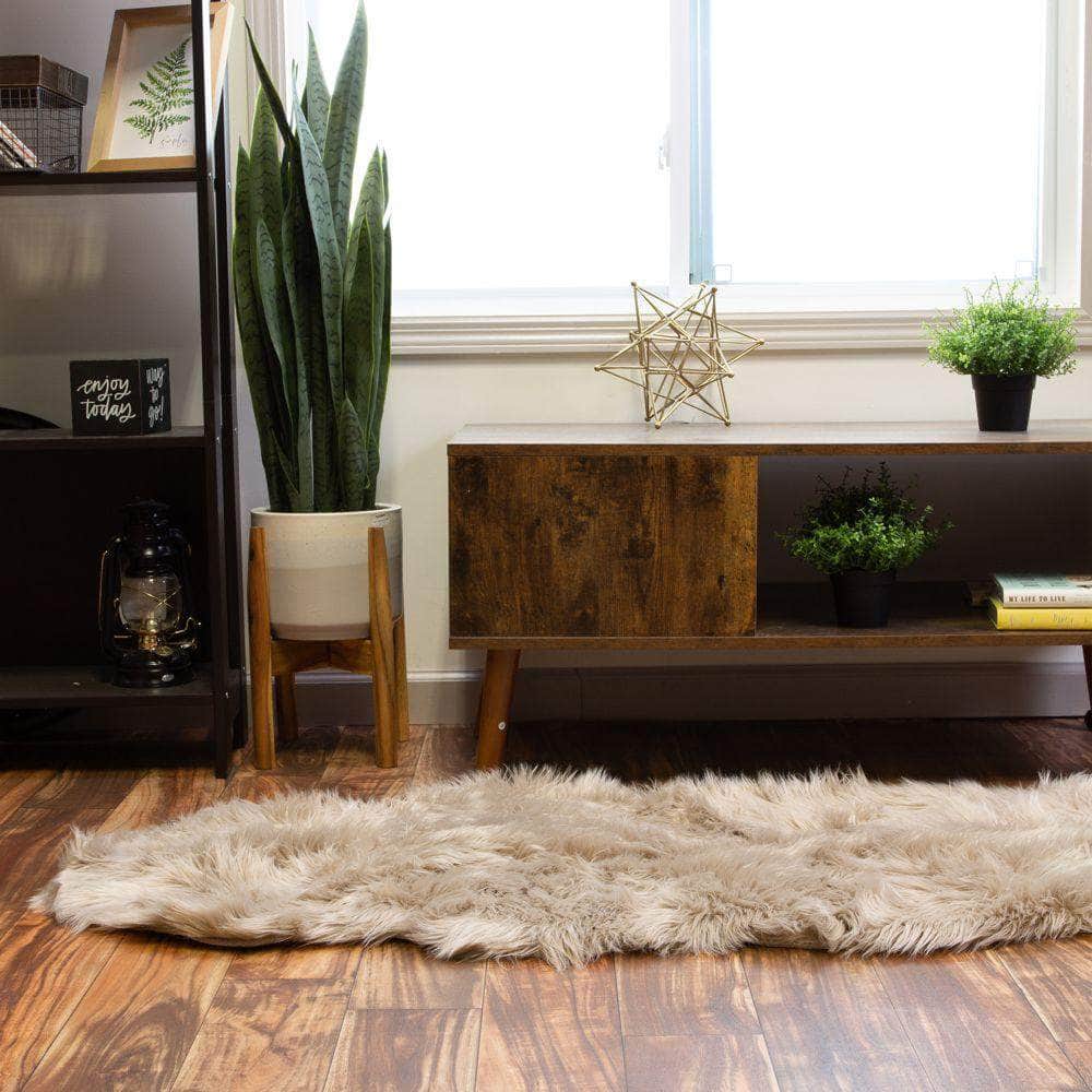 Soft Faux Sheepskin Fur Fluffy Area Rug in Beige #color_light brown