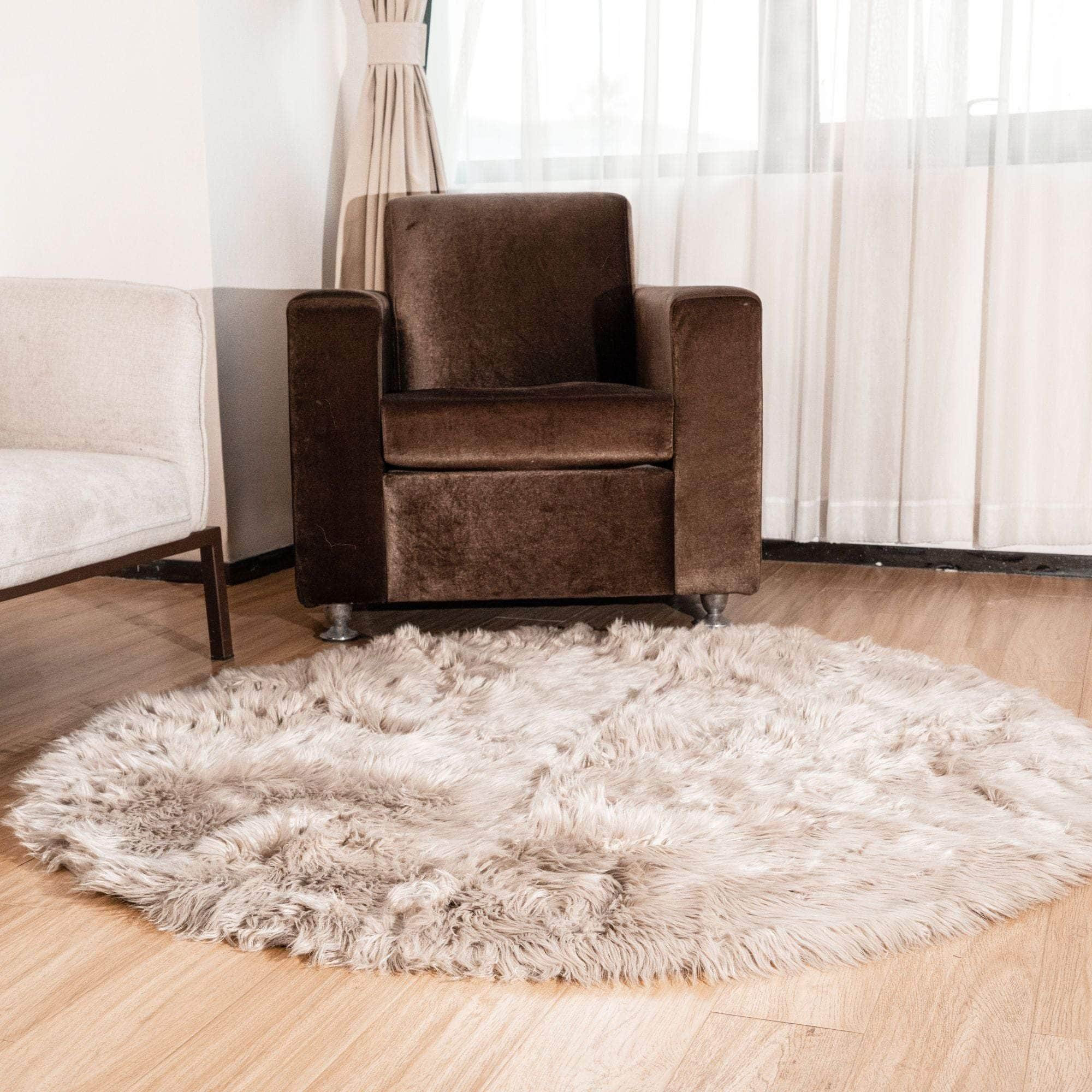 Soft Faux Sheepskin Fur Fluffy Area Rug in Beige #color_light brown